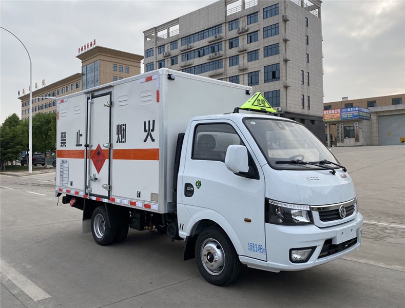 CSC5035XRQ6型易燃氣體廂式運輸車