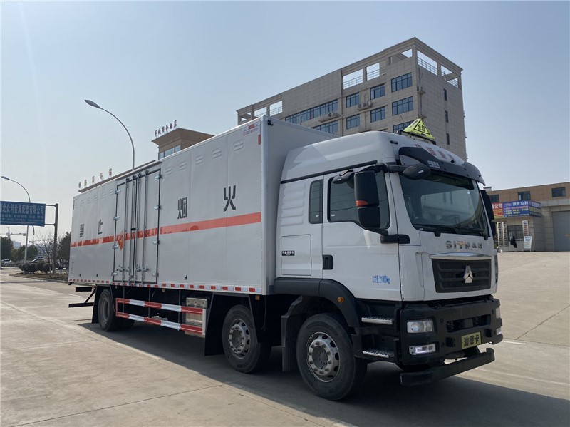 CSC5216XQYZK6型爆破器材運(yùn)輸車(chē)