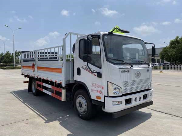 CSC5120TQPCA6型氣瓶運輸車