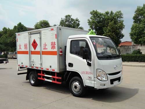 CSC5033XRQSH6型易燃氣體廂式運輸車