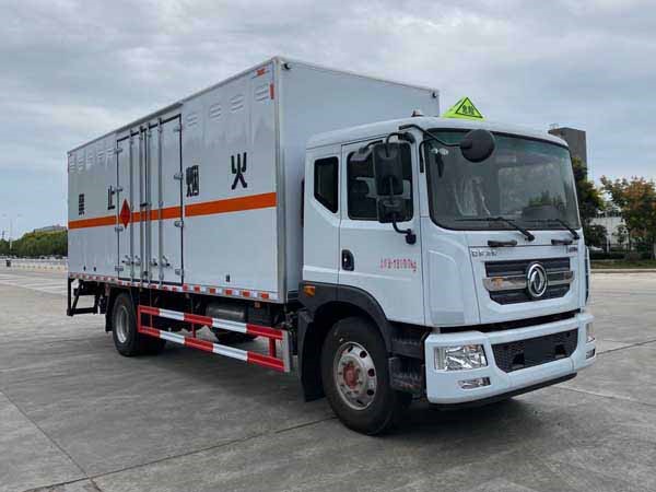 CSC5185XRQ6型易燃氣體廂式運輸車